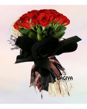 30 Rose Black Beauty designer Bunch