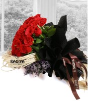 30 Rose Black Beauty designer Bunch