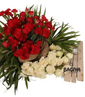 Exotic Roses & Carnations with Tray