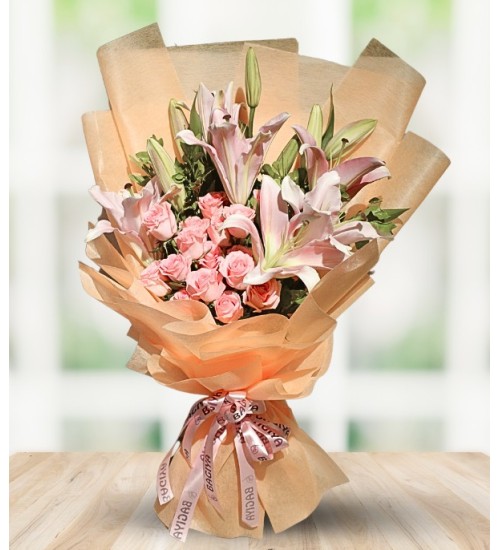 Lily & Roses Beautiful Bouquet