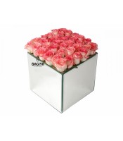 Roses Mirror Box Bouquet