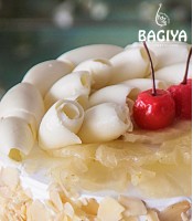 Almond Pineapple Cake